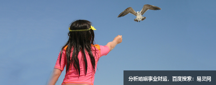 腹有詩(shī)書氣質(zhì)的女孩名有哪些（光有氣質(zhì)可不行）