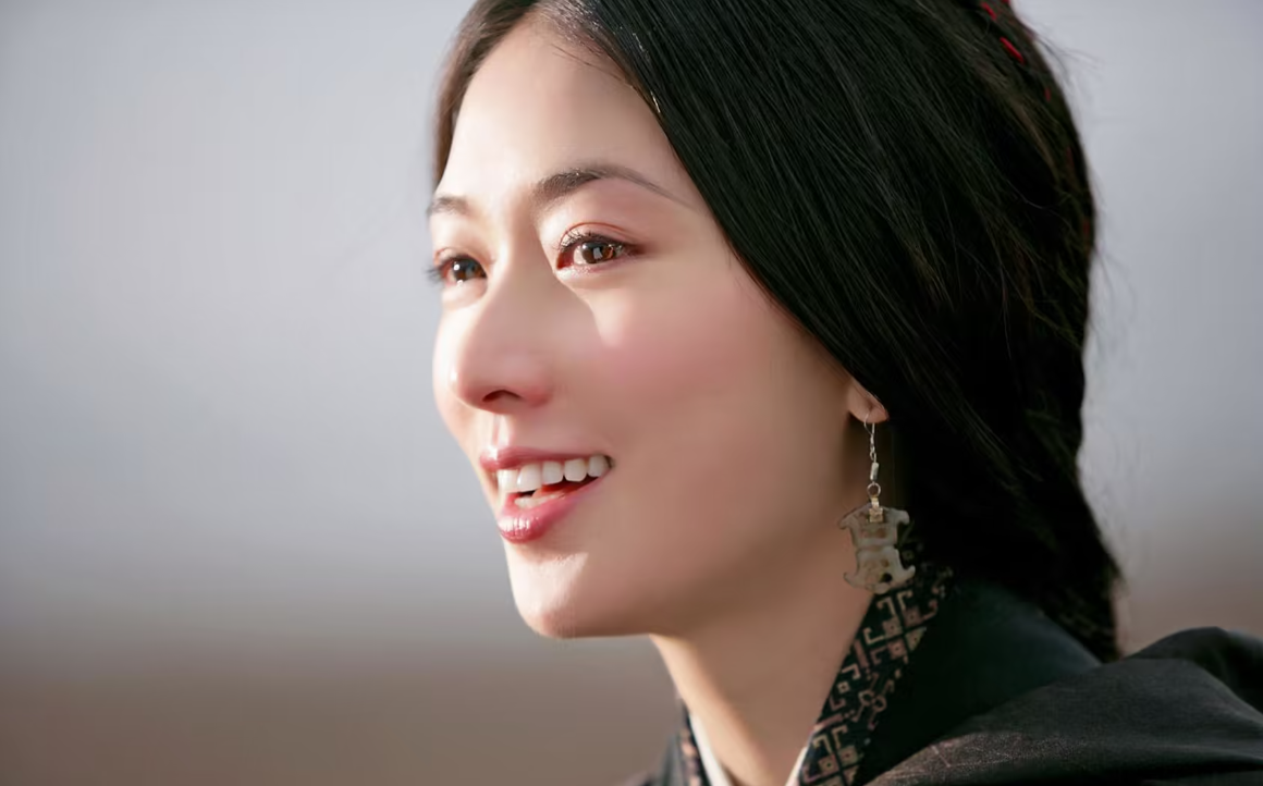 林志玲回應家暴傳聞：沒有家暴，只有抱抱，林志玲名字打分，解析