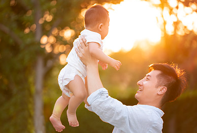 給劉姓男寶寶取個(gè)吉利名字的熱門推薦