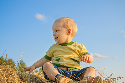 屬龍的寶寶取名宜用哪些字？