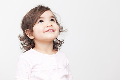 很火的羅氏女寶寶起名，女孩子姓羅取什么名字好？