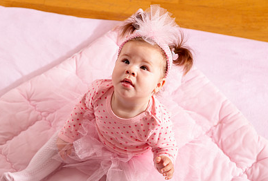 很火的羅氏女寶寶起名，女孩子姓羅取什么名字好？