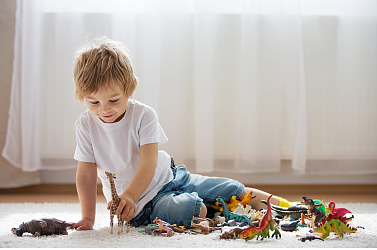 為什么說屹字一般人壓不?。繋б僮值哪泻⒚扑]