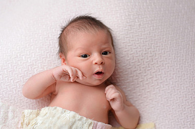 怎樣給靳姓小寶寶取姓名？靳姓寶寶起名