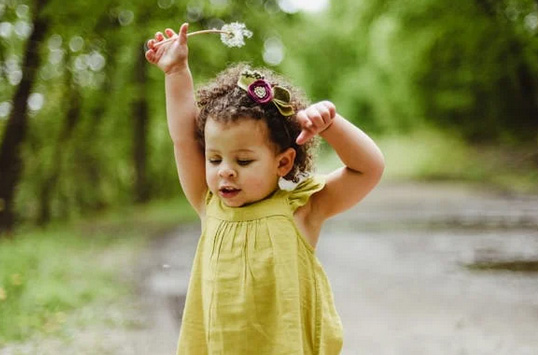 孟姓女孩名字好聽時(shí)尚，娓娓動(dòng)聽，一眼自難忘！