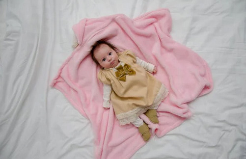 女孩起名丨秦姓女孩名字簡(jiǎn)單大氣