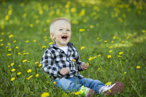 男孩起名，尹姓好聽(tīng)到爆炸的名字男孩