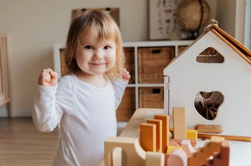 姓嚴(yán)的女孩叫什么名字好聽(tīng)