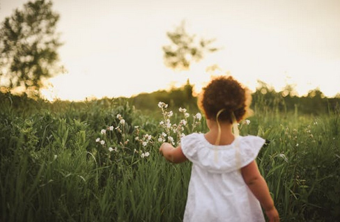 姓嚴(yán)的女孩叫什么名字好聽(tīng)