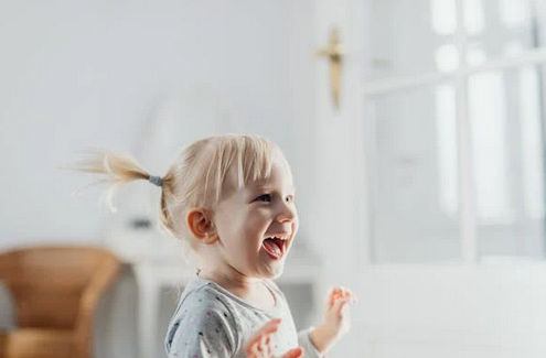 杉字起名丨杉字取名字有什么含義？杉字做名字的怎么樣？